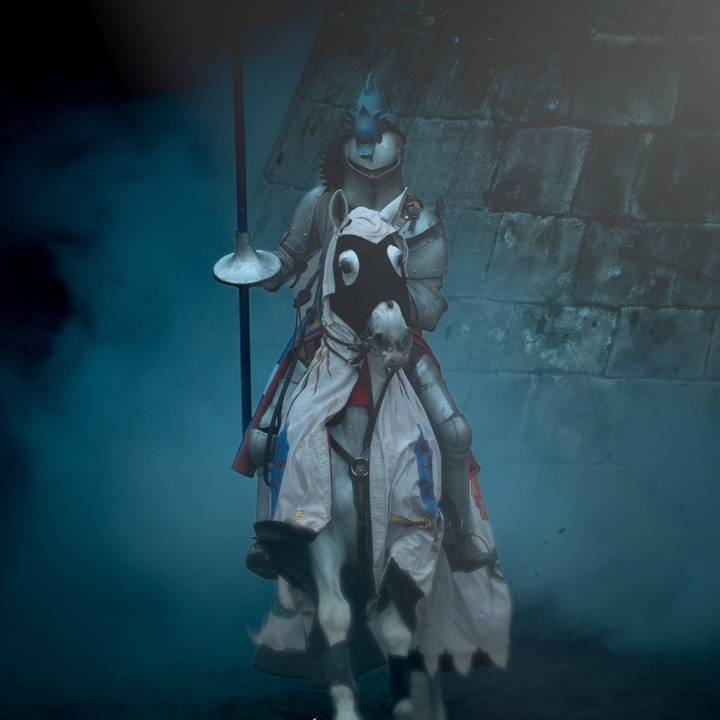 Azora ⚜️⚜️🎠🔸