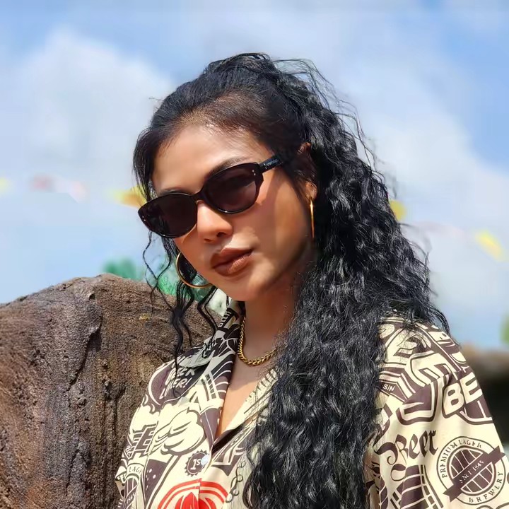 ยัยสวย (ช่องหลัก)