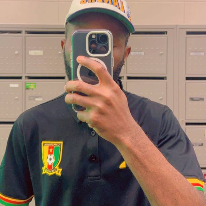 Camerounais🩸 🇨🇲 ✪