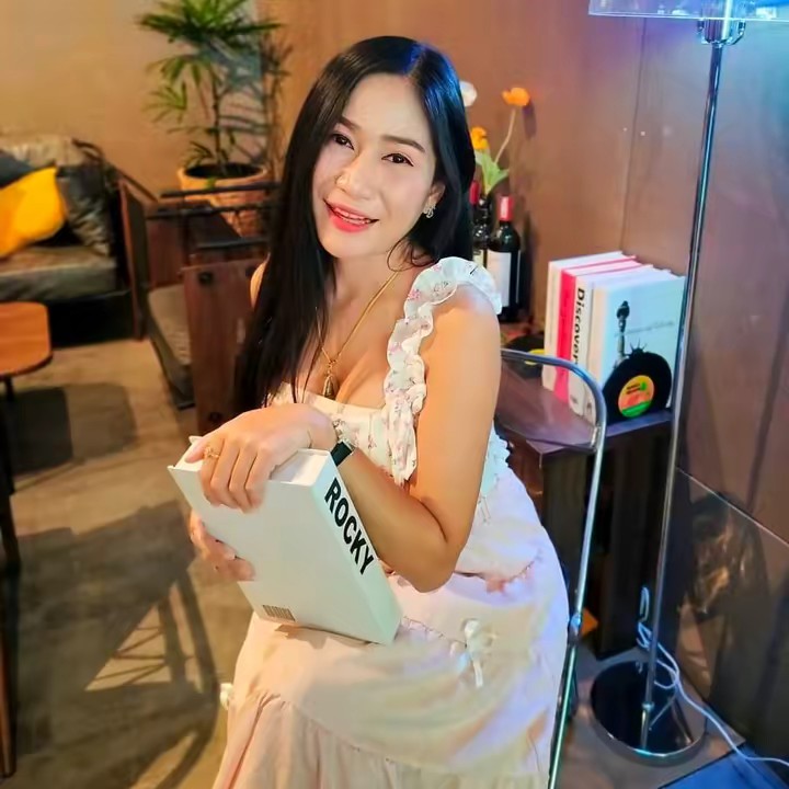 น้ำฝนคนที่สวยสวยอ่ะ