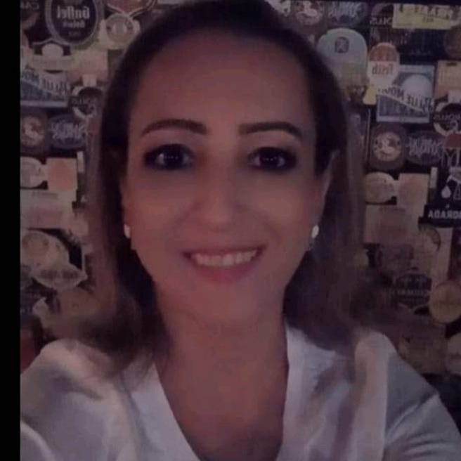 Angela Pereira (Pen)