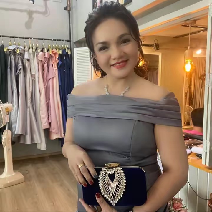 พร/ร้านพรพลาสติก/Pohn