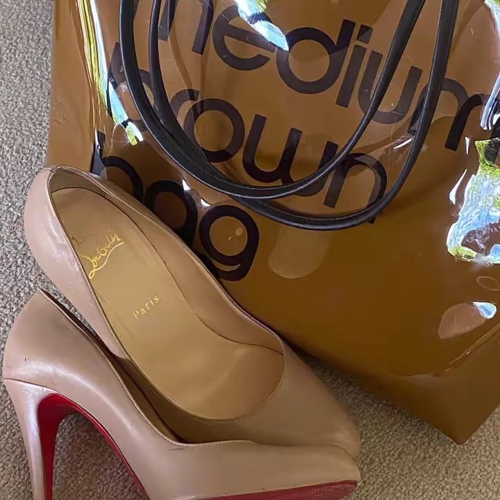 Chrissy Louboutin MPA