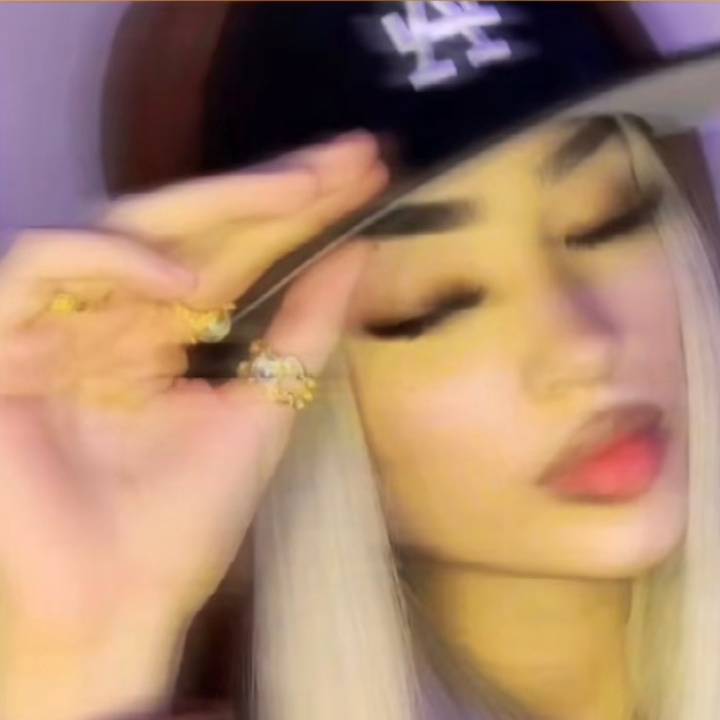 ᴄᴏɴɴᴏʀ シ✔︎ and 9806 others