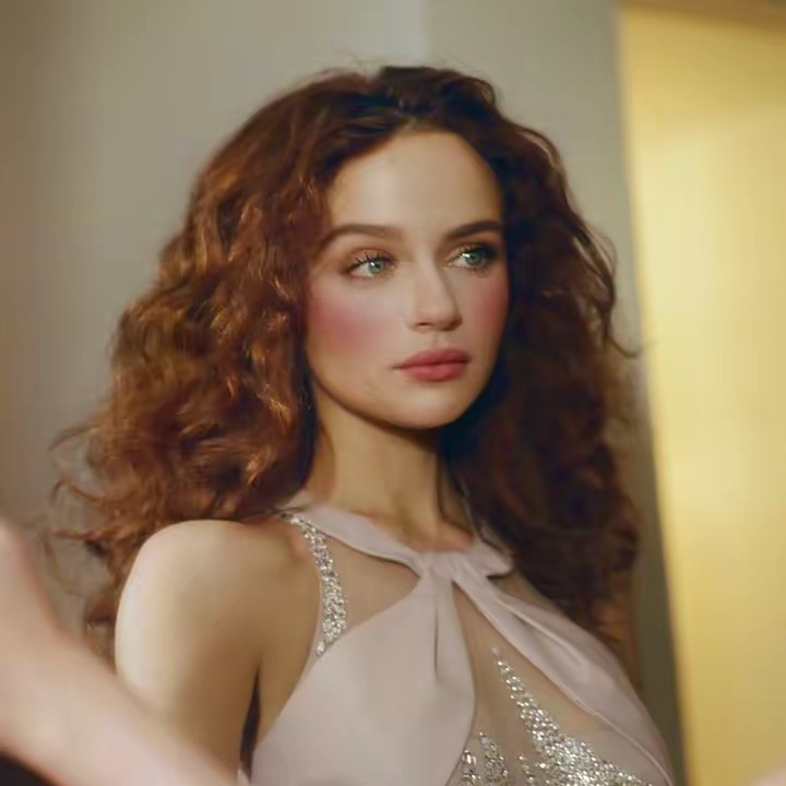 Joey King