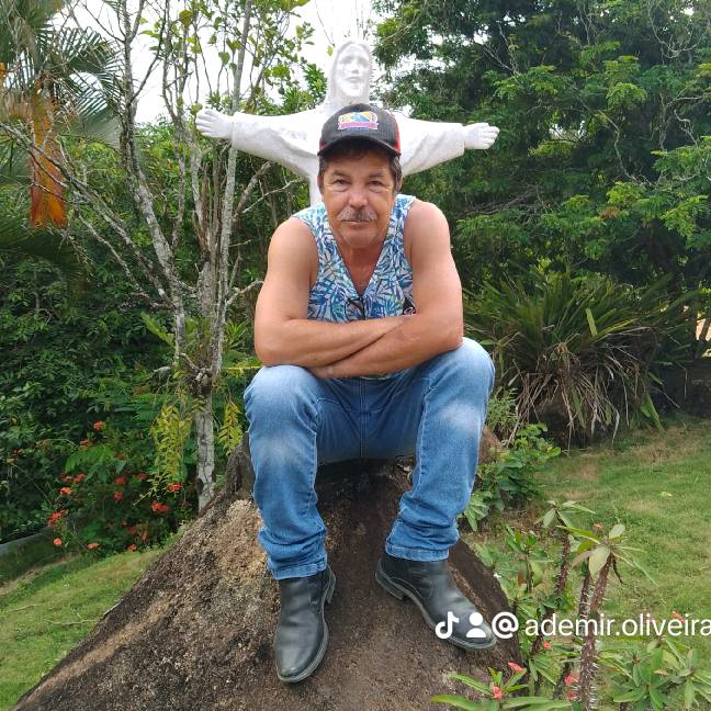 Adenir Oliveira solza