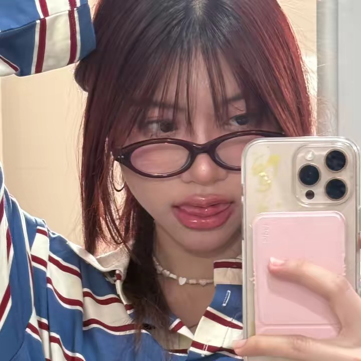 น้อนโลมาาาาา