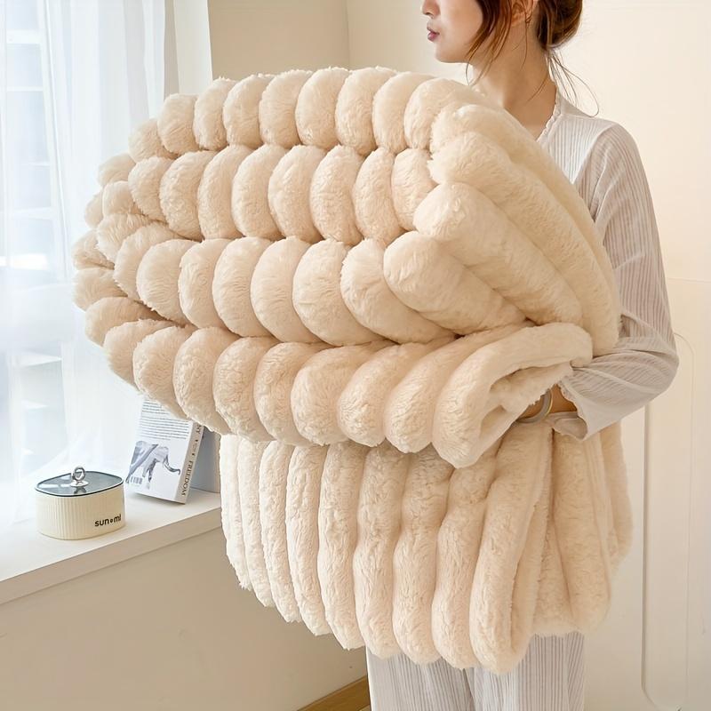 Luxurious ultra-soft blanket, solid color, warm and comfortable.  baby blanket is suitable for sofas, beds, offices and nurseries,  an ideal gift for all seasons.