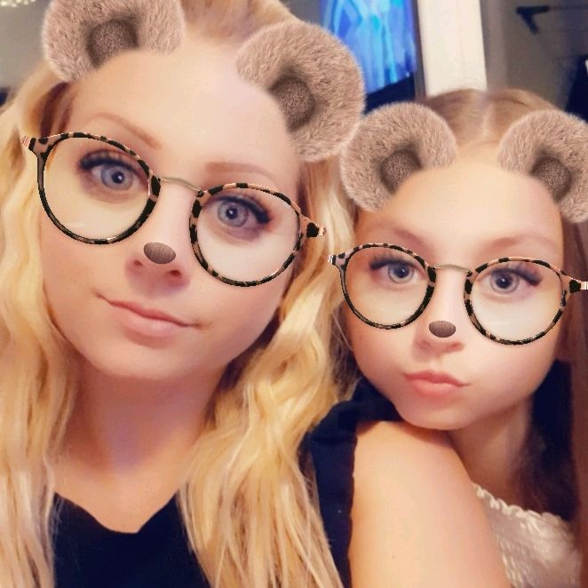 mummy and daughter x