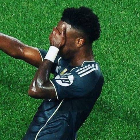 bezy one🇲🇱🇺🇸