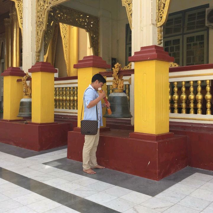 ꧁༻★⋆★⋆ℓєσ★⋆★༺꧂