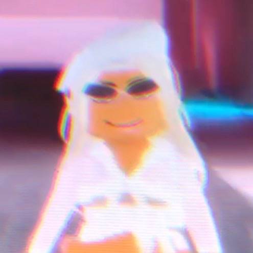 Skinny Queen Shirley