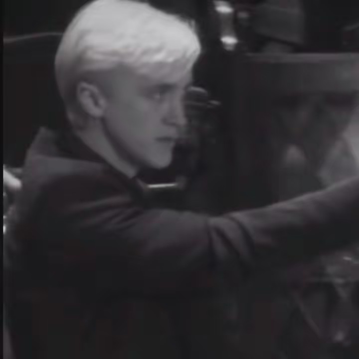 Em(Louis partridge version💐)