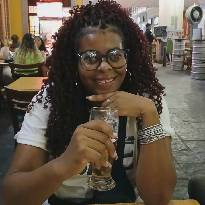 Erica Costa685pretinha