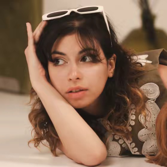 осталась в хаусе