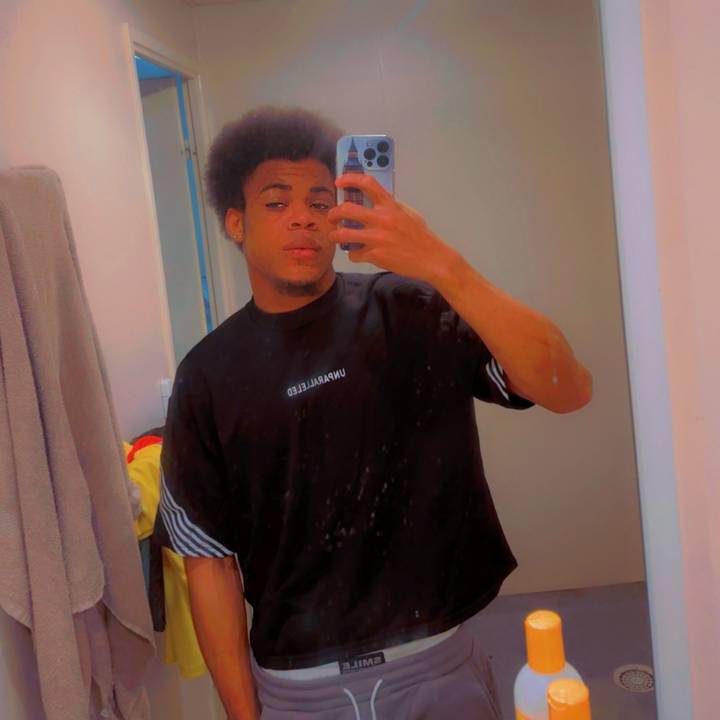 🦋K.G467🇫🇷 🇲🇱🐊