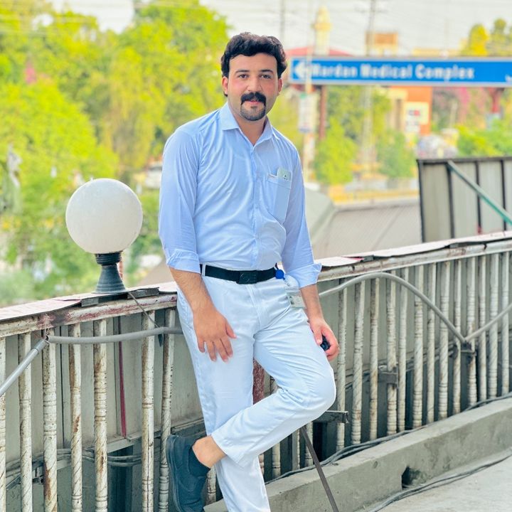 ᬊ᭄𝚉𝚎𝚎𝚜𝚑𝚒 𝙺𝚑𝚊𝚗.ೃ࿐