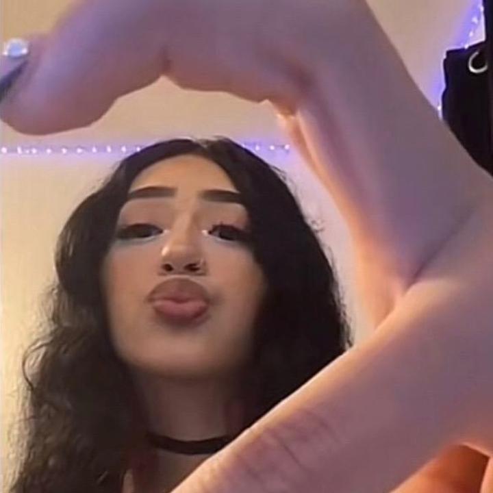 ☆ 𝒩𝒾𝒸ℴ𝓁ℯ☆