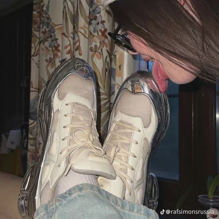 print “hello my friends”