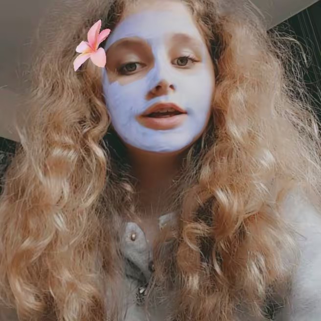 Lina❤️✌️👁️👄👁️