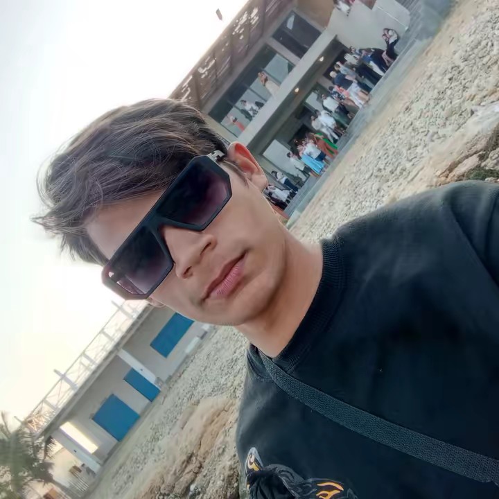 shehron_ gill_office