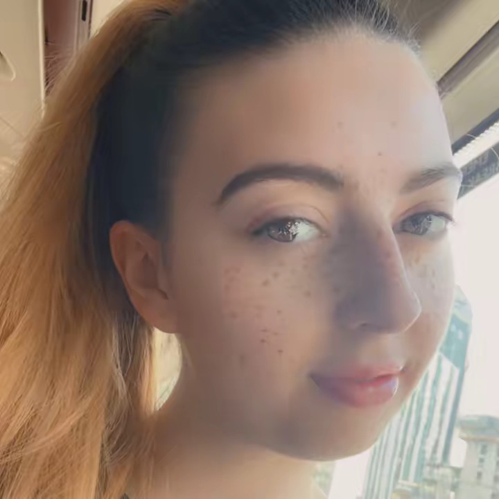 Ellie Louise| writer