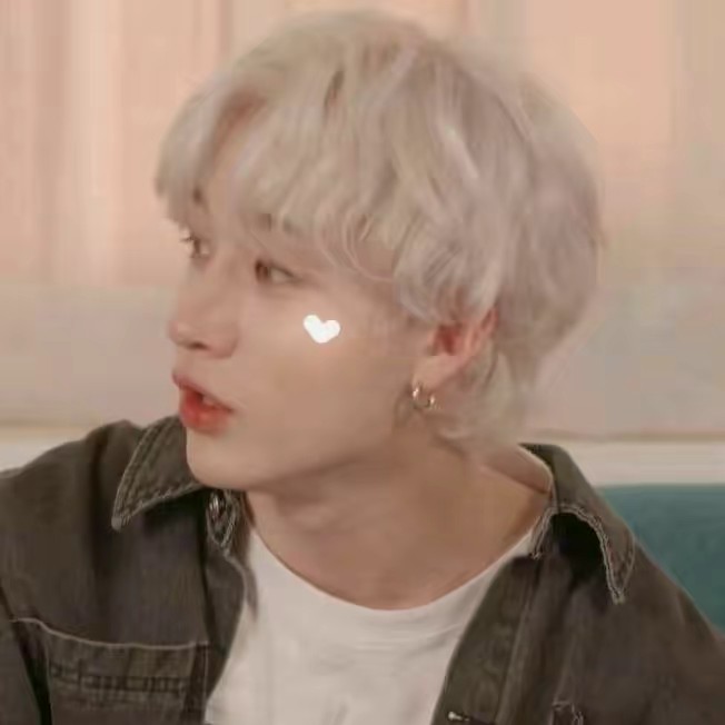 La tía kpoper 🐸💗