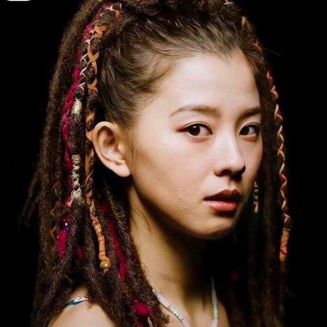 ✶ ★vivnaiviv♡★