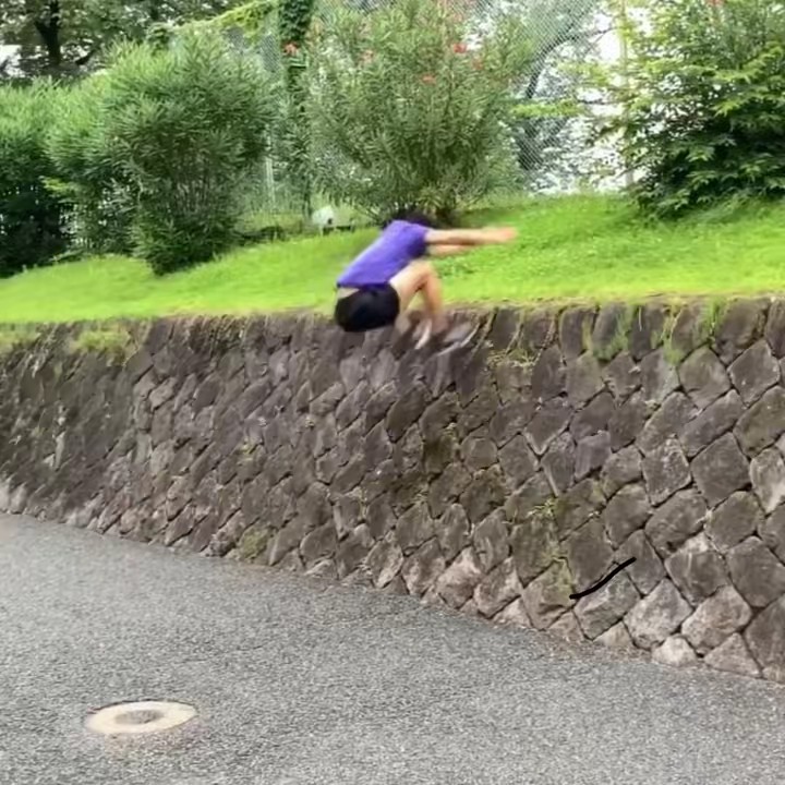 メガネが落ちないトレーナー