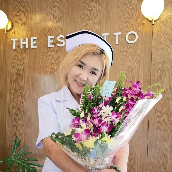 พี่ไก่พยาบาลที่อยากขายทุกอย่าง