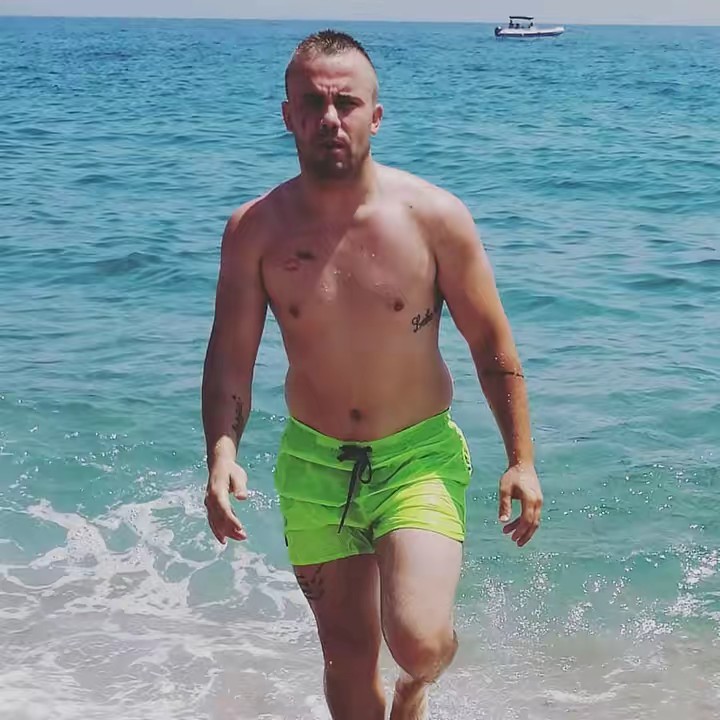 🧟‍♂️BioR-_-PieL-_-DE-_-HiERRo