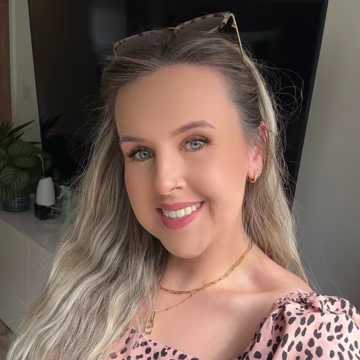 Sarah | Cheshire Nail Tech 🌈