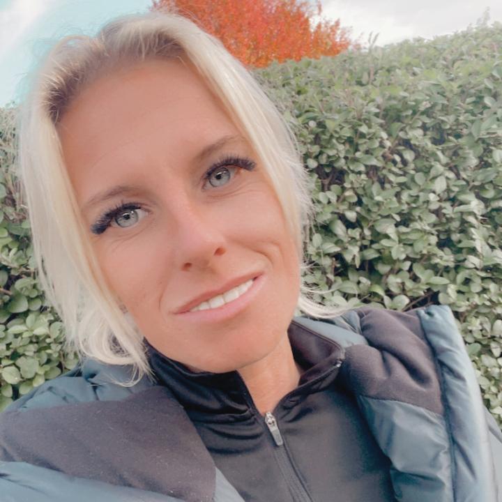 Danielle walker AGAIN tho ???