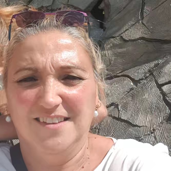 Aline ❤️🇪🇦🇹🇳