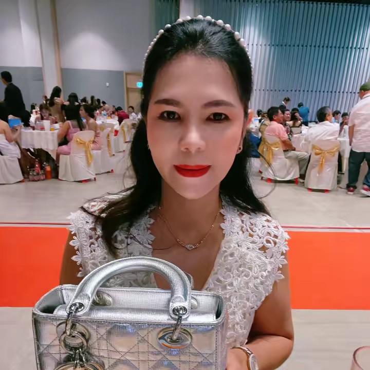 พี่เหมี่ยวรีวิว