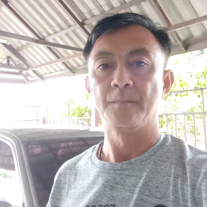 พีระ แสงแป้น