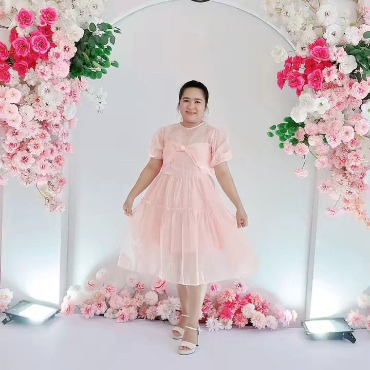 PHẠM THỊ XUÂN NHI (☆_☆)