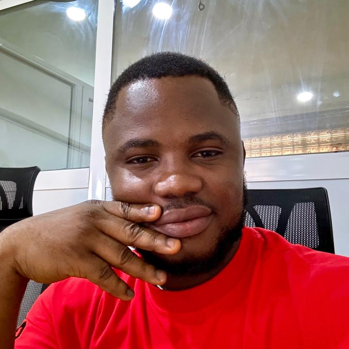 Joseph Ajíbódù • E-commerce