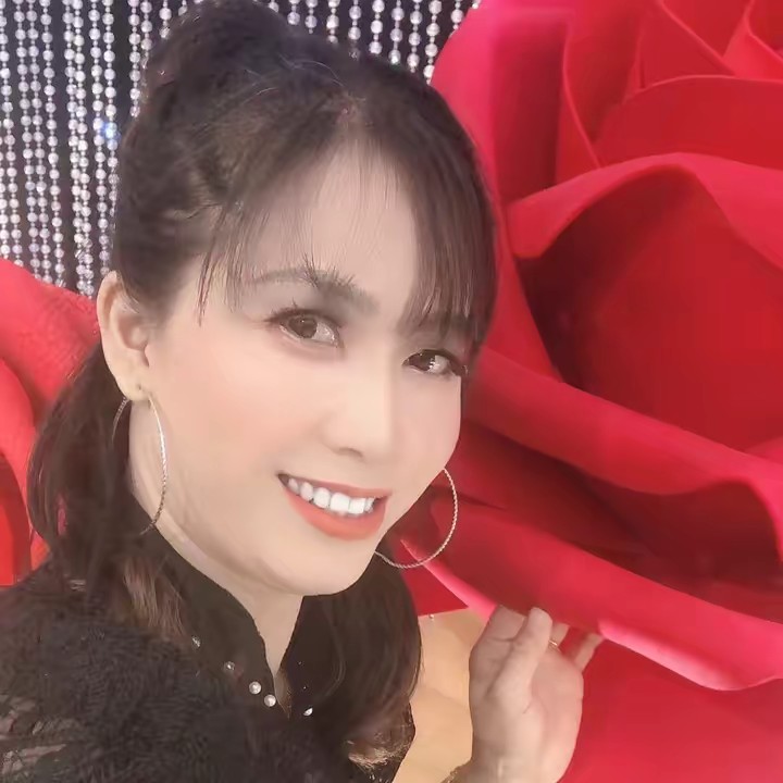 user6187601256101 hoa ngọc