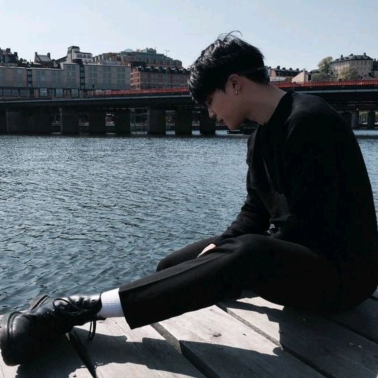 𝕊𝔼ℝ𝔼ℕ𝔻𝕀ℙ𝕀𝕋𝕐