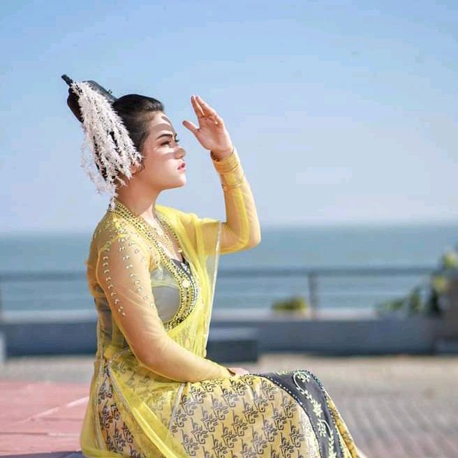 နဒီဝတ္မူံ