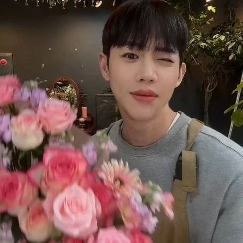 ☘️xy_FlowerMong🧚🏻‍♀️