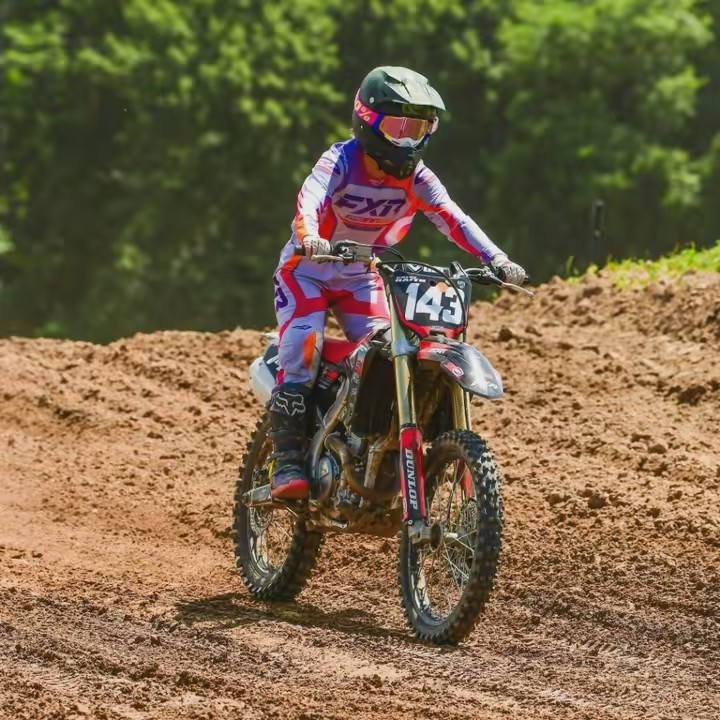 𝓒𝓱𝓵𝓸𝓮🏁