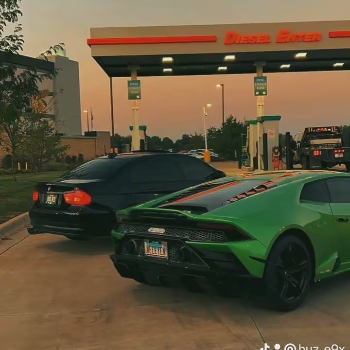 𝓥𝓪𝓾𝓰𝓱𝓷⋆