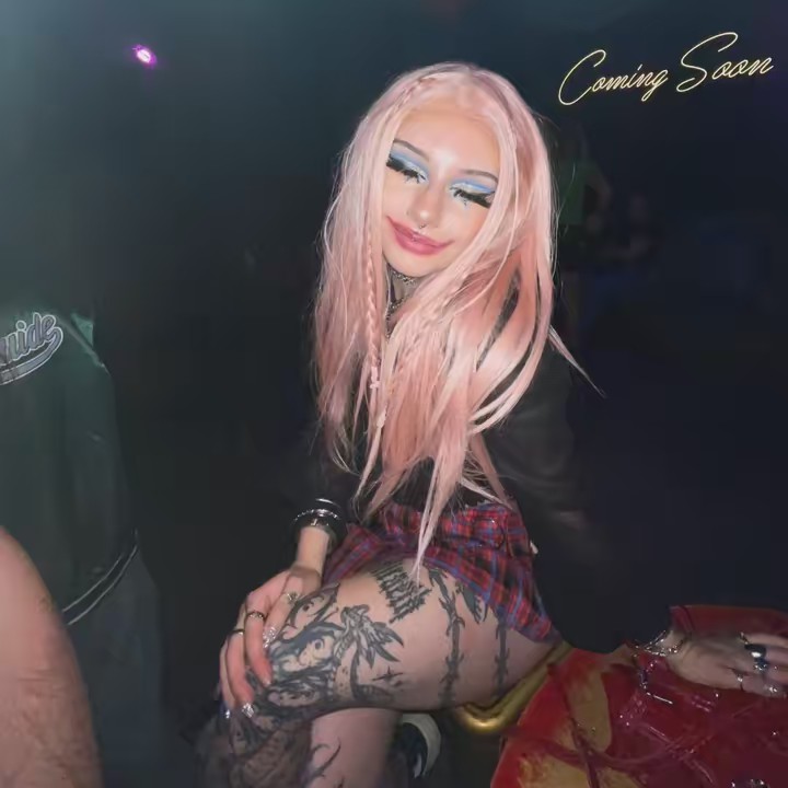 Vi °ʚ(*´꒳`*)ɞ°