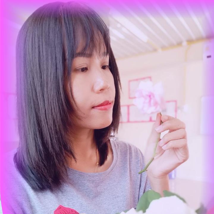 แหม่มออนไลน์