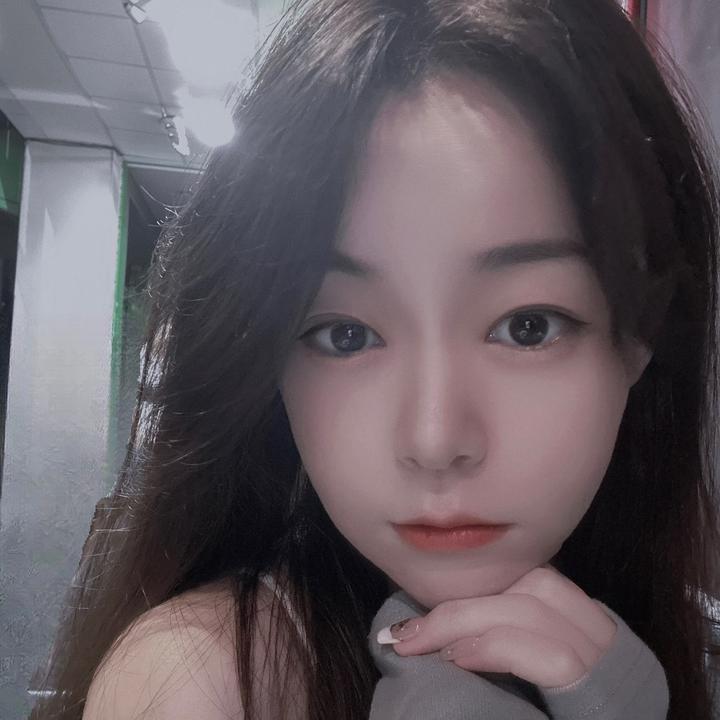 陳羽彤11/15晚上8點生日