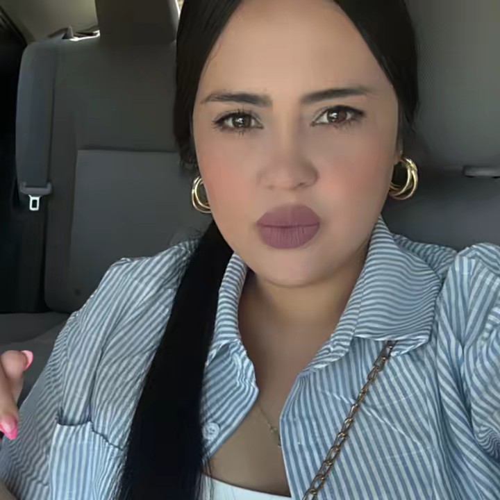 KARELY SARABIA🧚🏻‍♀️