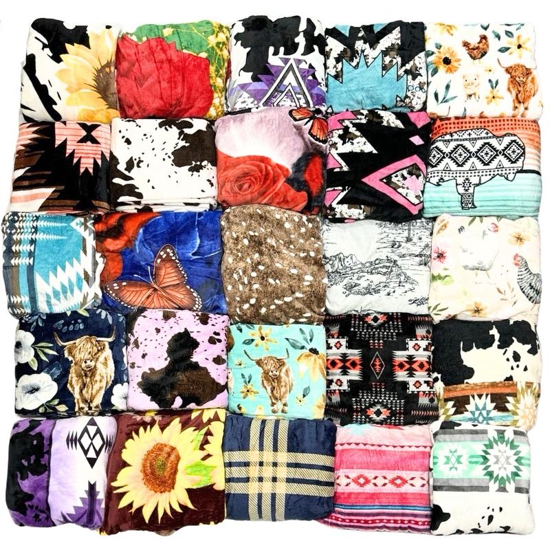 Surprise Queen Throw 71”x80” (180cm x 200cm) Super Soft Mystery Queen Size Blanket comfy blankets