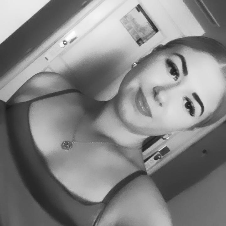 𝐂 𝐇 𝐋 𝐎 ✌🏼